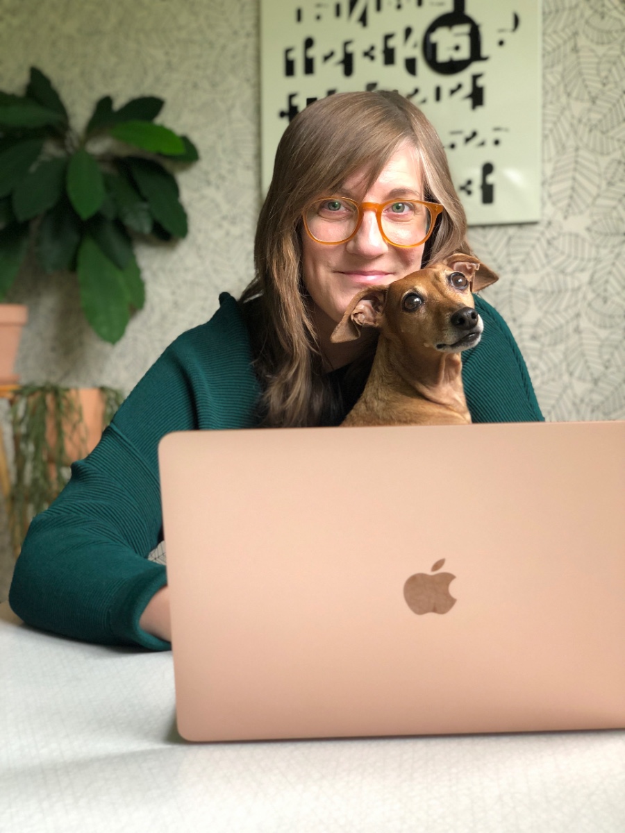 Anna Ståhl och hunden Selma